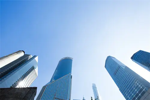 去旅游要去哪里住